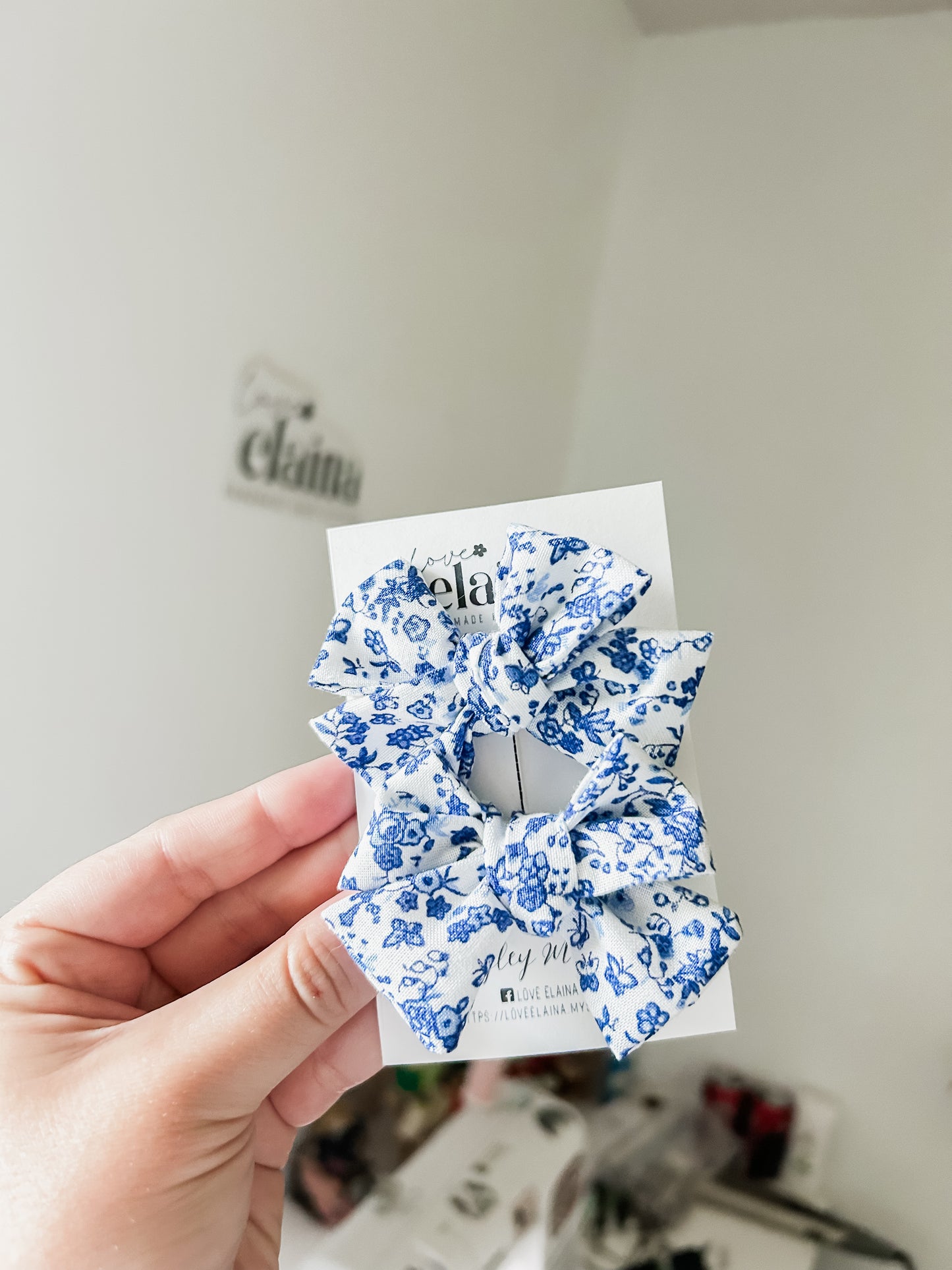 MTO blue floral pinwheels