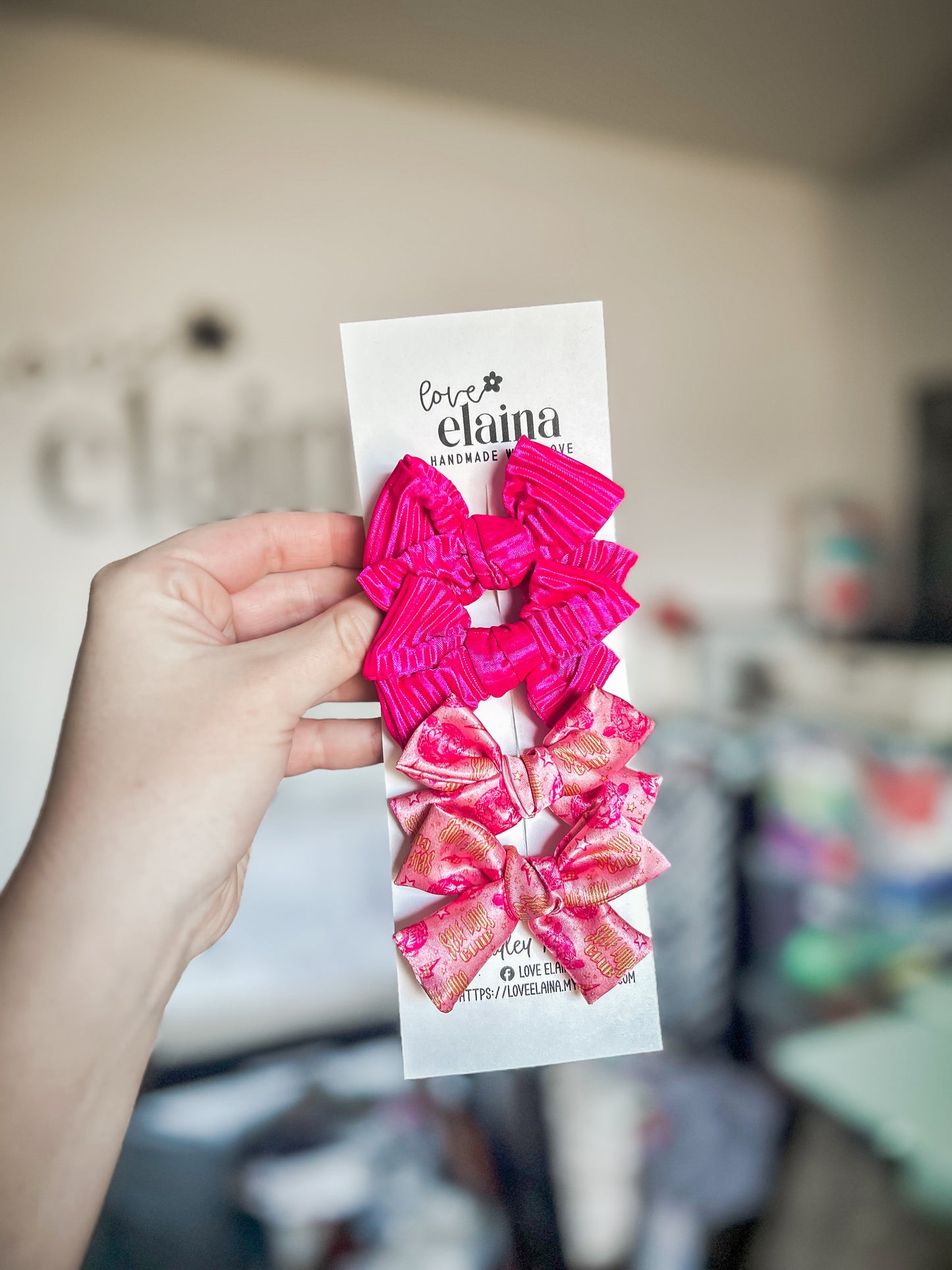 hot pink pinwheel clips