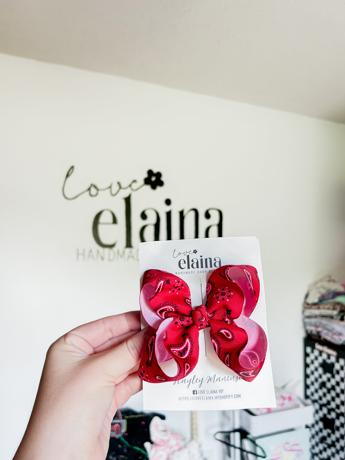 bandanna ribbon bow